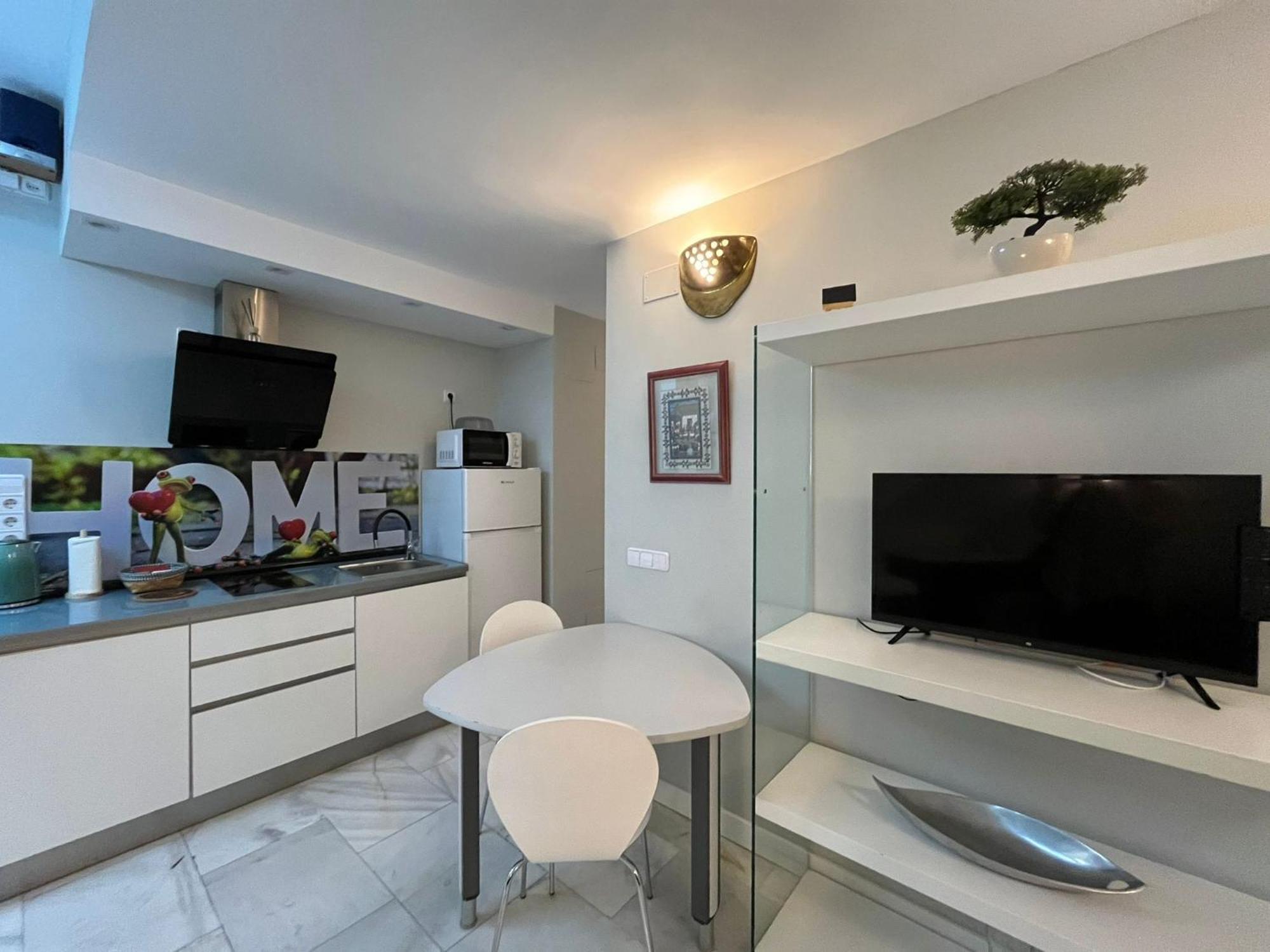 Homelikes Madrid Bagian luar foto